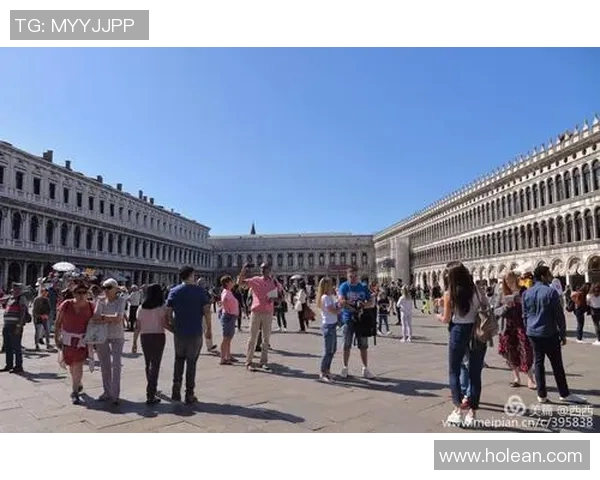 足球明星街头英伦风尚展现个性与魅力的时尚之旅